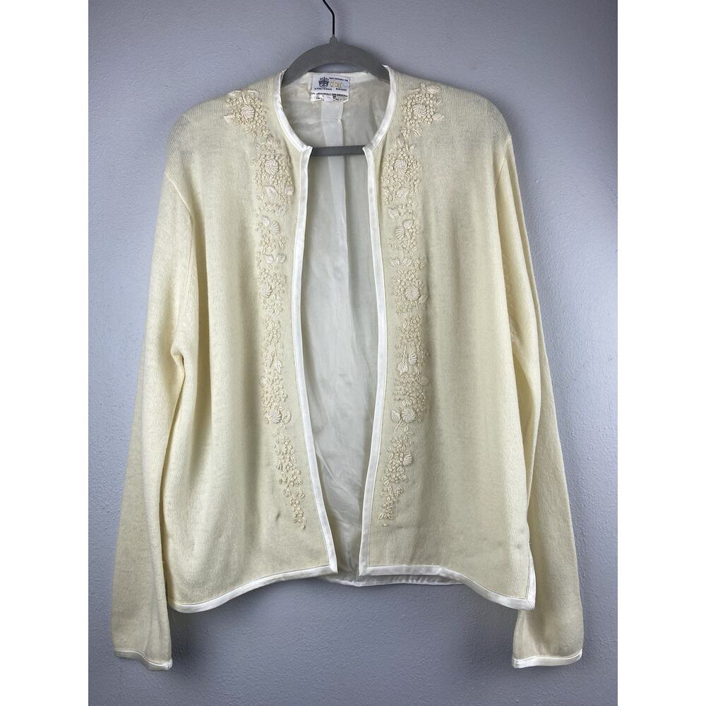 Vtg Cecile 1950’s Sz 42 (US 10-12) Cream Lnd LS Lambswool, Angora Blnd Emb Cardi